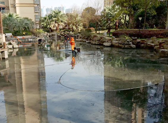 龙岗景观池淤泥清理